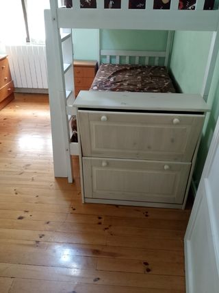 Habitación completa con litera y cómoda