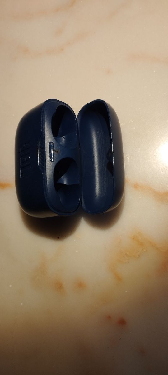 ESTUCHE JBL TUNE 130NC TWS Azul Marino