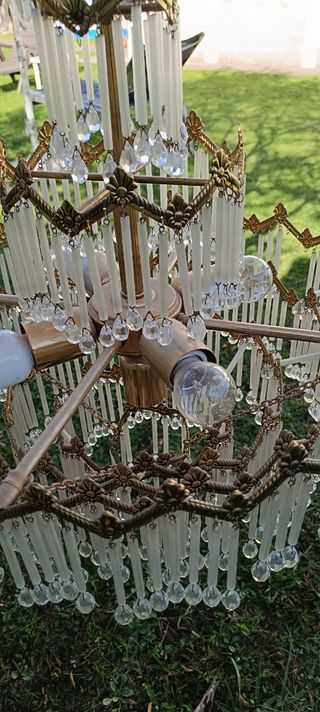 Lámpara de techo,lágrimas transparentes  y dorada.