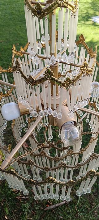 Lámpara de techo,lágrimas transparentes  y dorada.