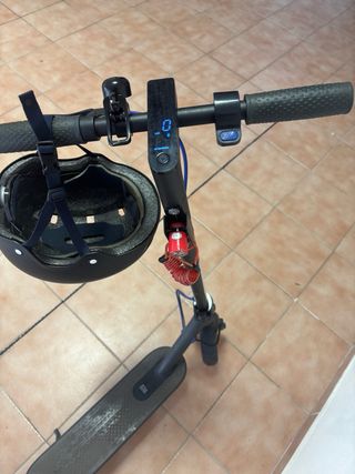 Patinete Xiaomi Pro 2 Negro y rojo 