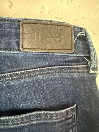 Vaqueros Lee 40