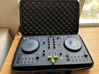 Pioneer DDJ-FLX4 Negro
Como nuevo
Incluye case
