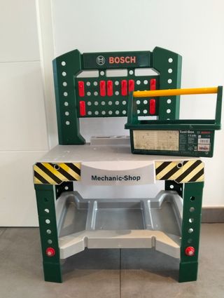 Banco de trabajo Bosch con caja de herramientas