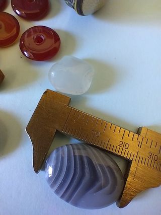 12 elementi agata rossa e grigia