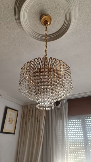 Lámpara de salón con lágrimas doradas