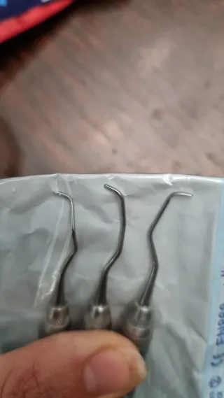 Curetas dentales nuevas