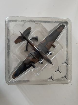 Avión bombardero URSS Peltyakov P0-8 1/144 Altaya