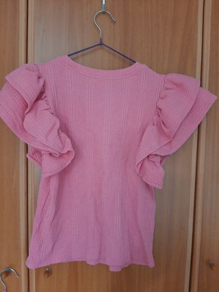 Blusa rosa manga corta volantes
