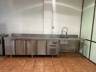 Bajo mostrador con fregadero de acero inoX CORECO