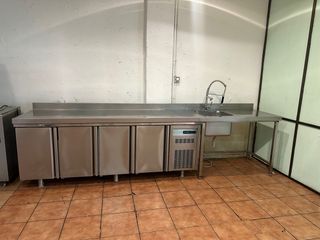 Bajo mostrador con fregadero de acero inoX CORECO