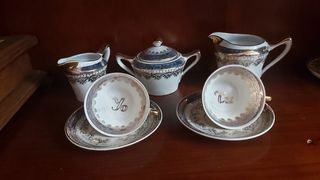 Juego de té azul y oro