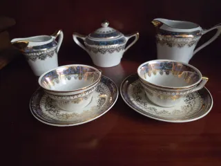 Juego de té azul y oro