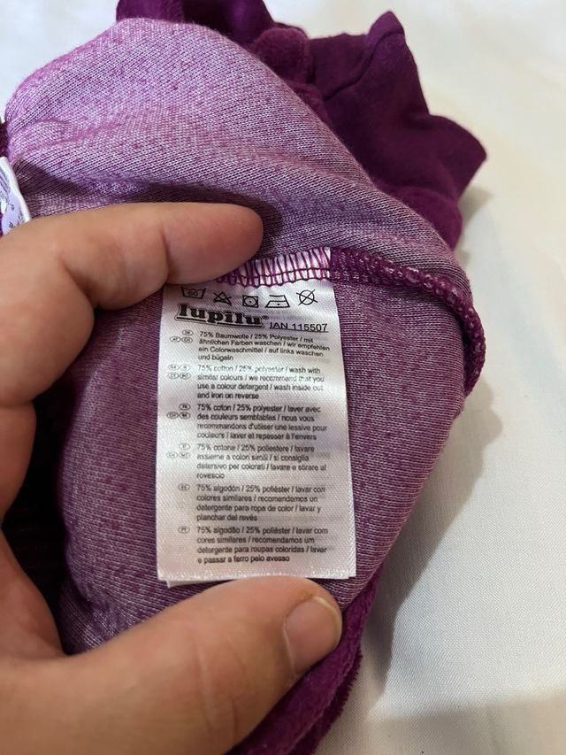 Pantalón deportivo morado T. 18m