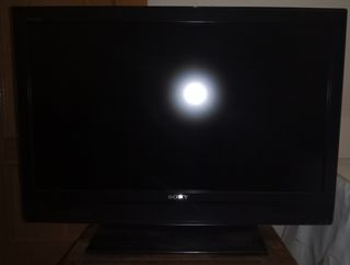 Televisor Sony Bravía 38 pulgadas Negro . Le falta