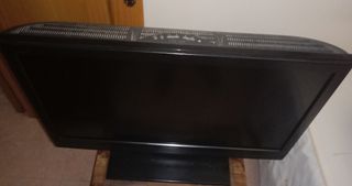 Televisor Sony Bravía 38 pulgadas Negro . Le falta