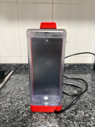 Cafetera Illy Y3.3 Roja

valorado en 105€ nuevo