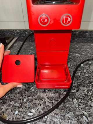 Cafetera Illy Y3.3 Roja

valorado en 105€ nuevo