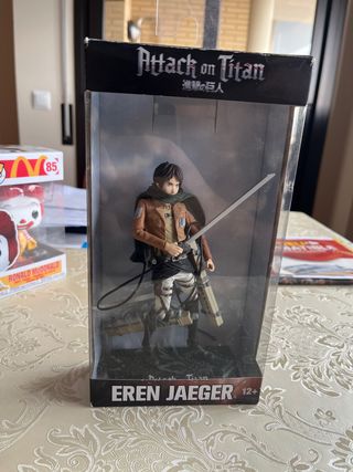 Figura Eren Jaeger McFarlane Toys Attack on Titan