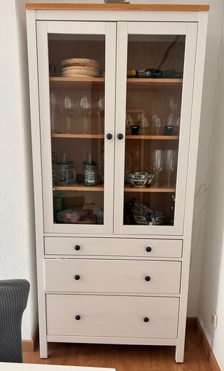 Vitrina Hemnes Ikea Madera y Cristal