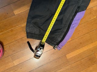 Conjunto de nieve vintage para esquiar