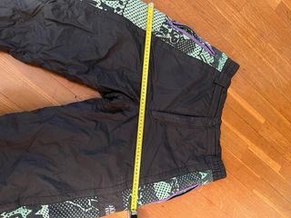 Conjunto de nieve vintage para esquiar