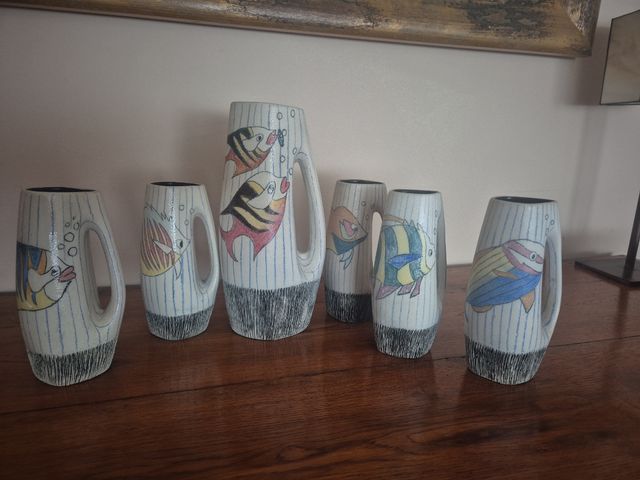Juego de 6 jarras decorativas con peces