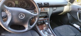 Mercedes-Benz Clase C 2005