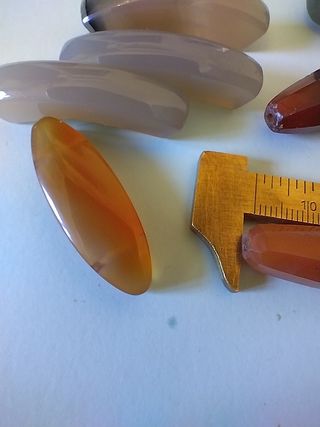 11 Agata Rossa Gocce e Parallelepipedi