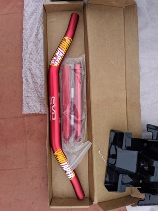 Manillar y tapas Rieju Mrt