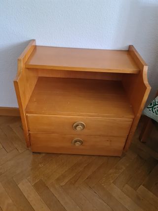 Comodino in legno