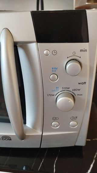 Microondas LG WaveDOM 850W 23L