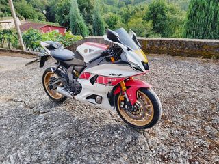 Yamaha YZF R7 60 Aniversario