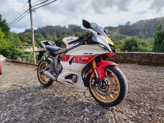 Yamaha YZF R7 60 Aniversario