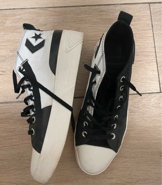 Converse Blancas y Negras Talla 38