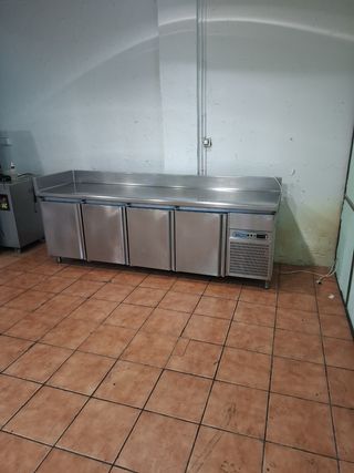 Bajo mostrador refrigerado acero inox 4 puertas