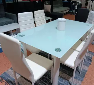 Mesa de comedor cristal y 6 sillas