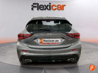 Infiniti Q30 2.2D PREMIUM 7DCT