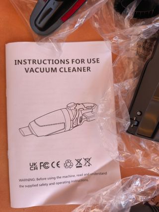 Aspiradora Inalámbrica con Accesorios