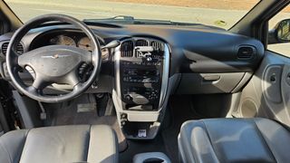 CHRYSLER VOYAGER 7 PLAZAS CAMBIO AUTOMÁTICO CUERO