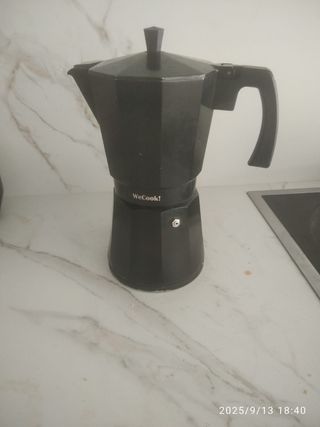 Caffettiera nera WeCook per induzione