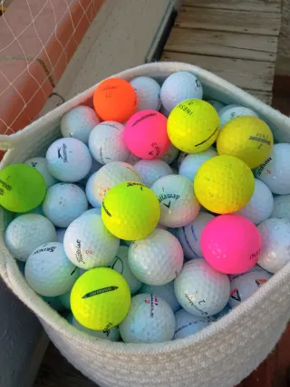166 Pelotas de Golf ESCUCHO OFERTAS