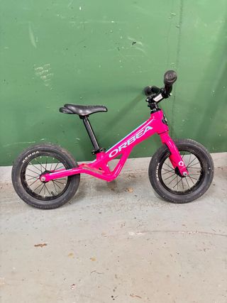Bicicletta rosa da bambina Orbea senza pedali