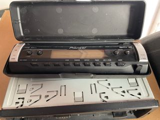 AUTO RADIO CD PIONEER.