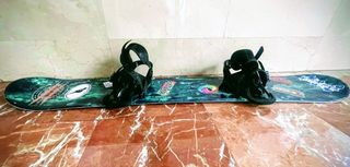 Tabla Snowboard con fijaciones, la tabla mide 160.