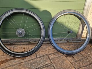 Ruedas Campagnolo Bora WTO45 freno llanta cubierta