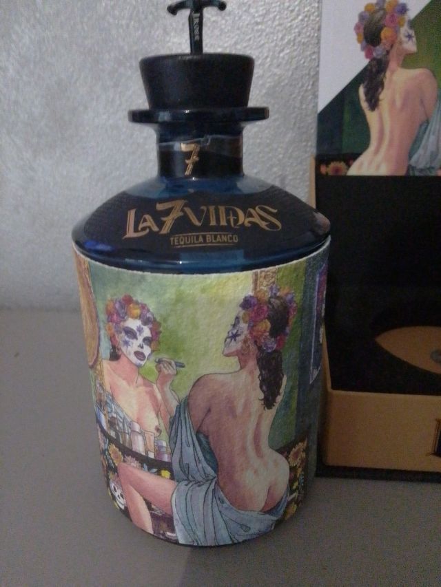 Cofanetto Tequila La7vidas con bottiglia vuota