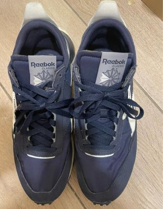 Reebok Azul y Blanco