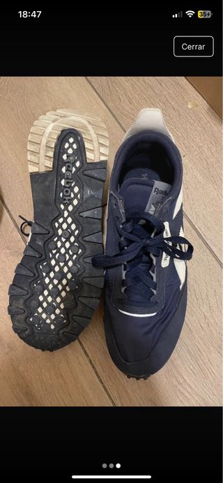 Reebok Azul y Blanco