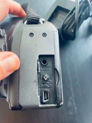 Cámara Canon EOS 1000D + Accesorios